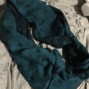 Infinity scarf